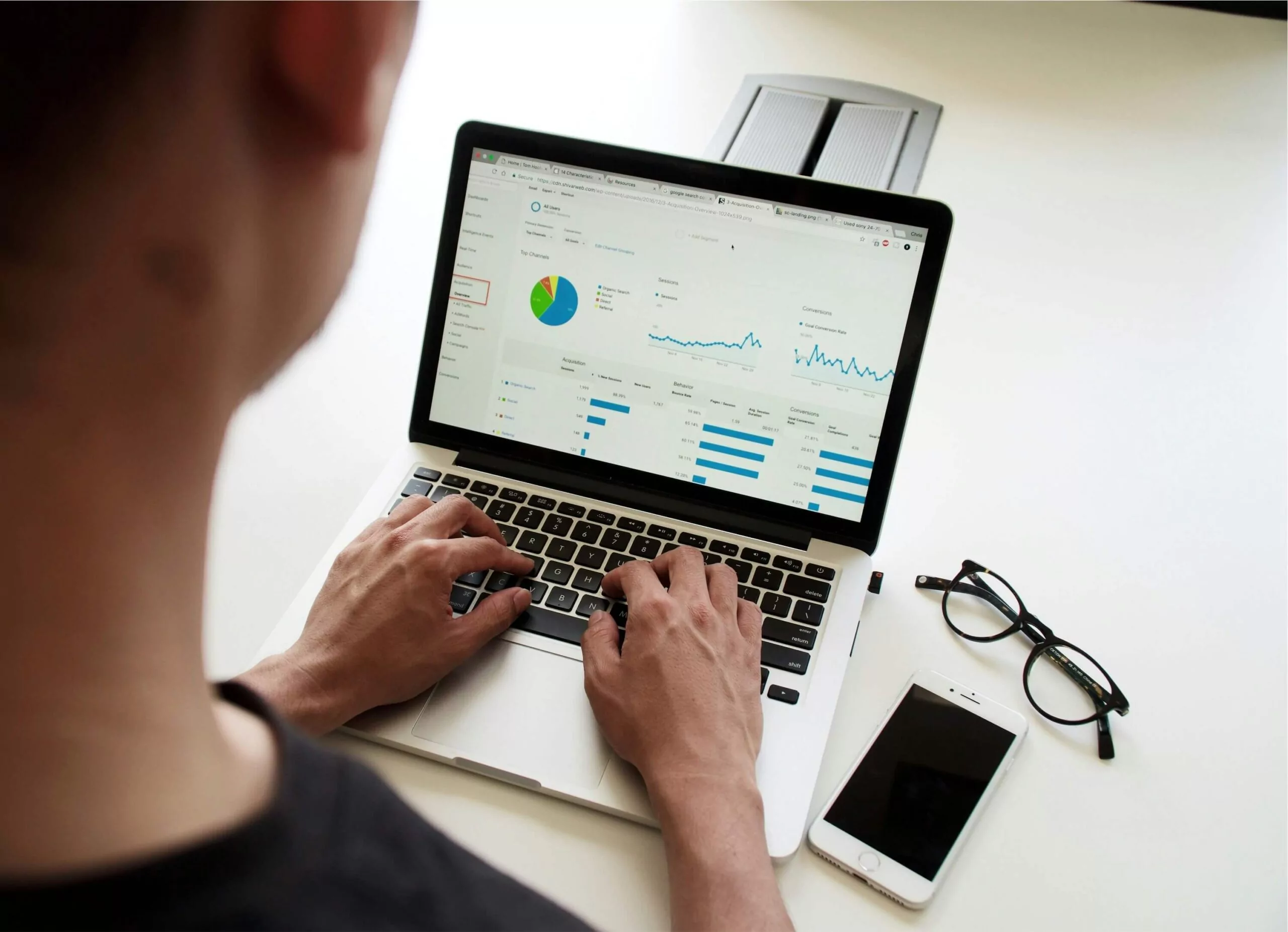 Graph and charts displaying continuous, actionable brand performance data insights.